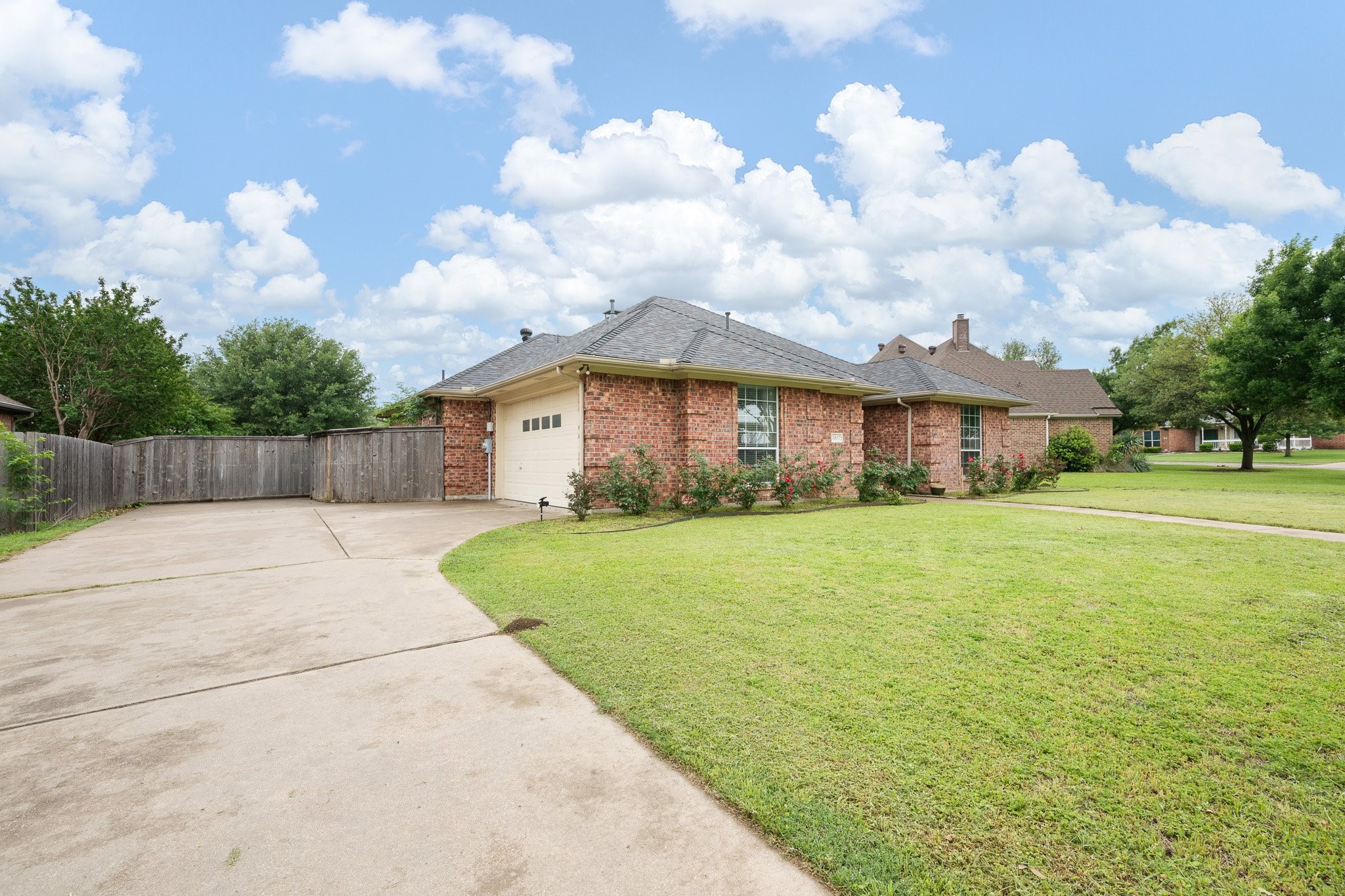 1617 Spencer Lane Cleburne TX 76033