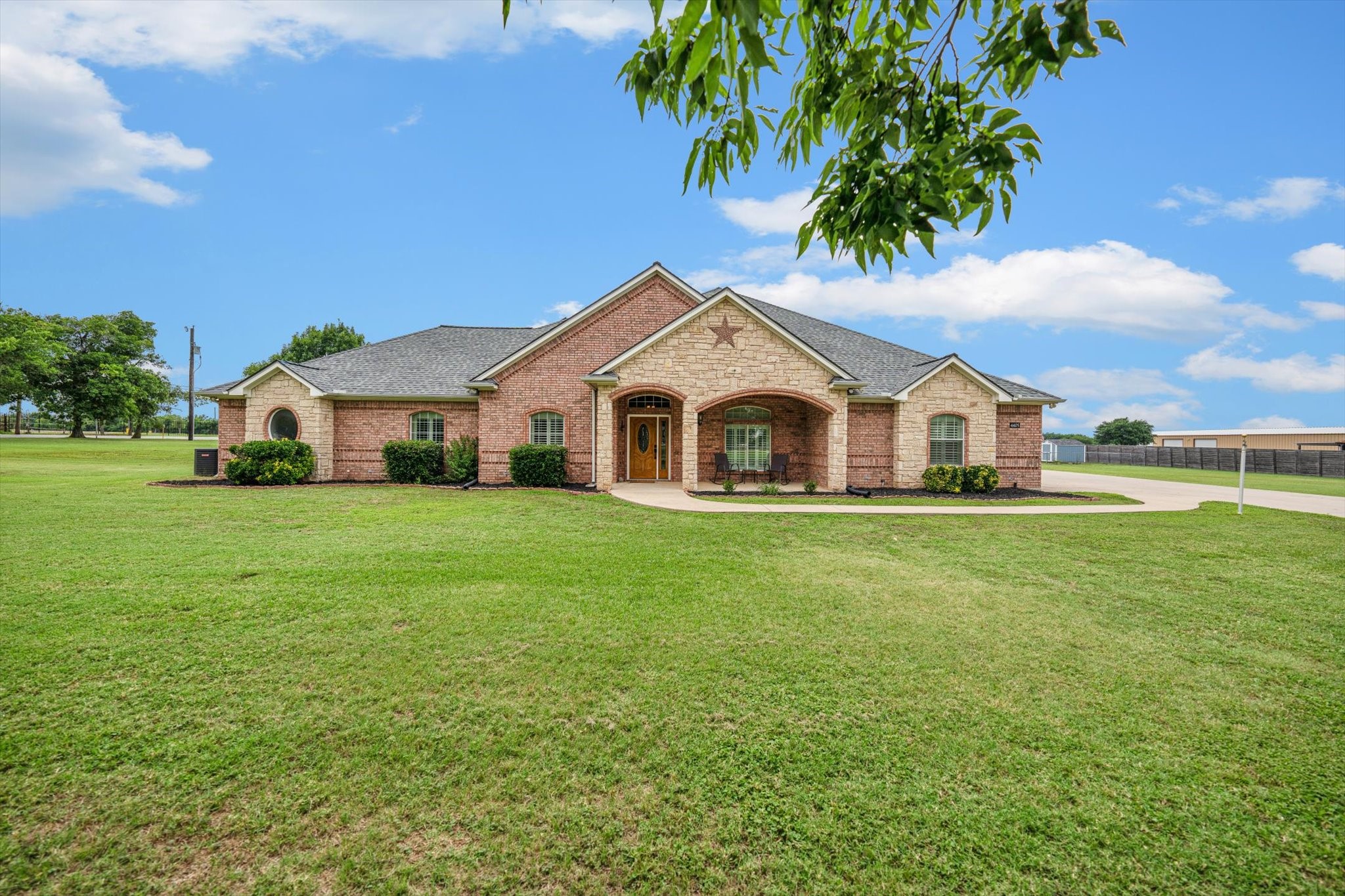 4405 County Road 919 Crowley TX 76036