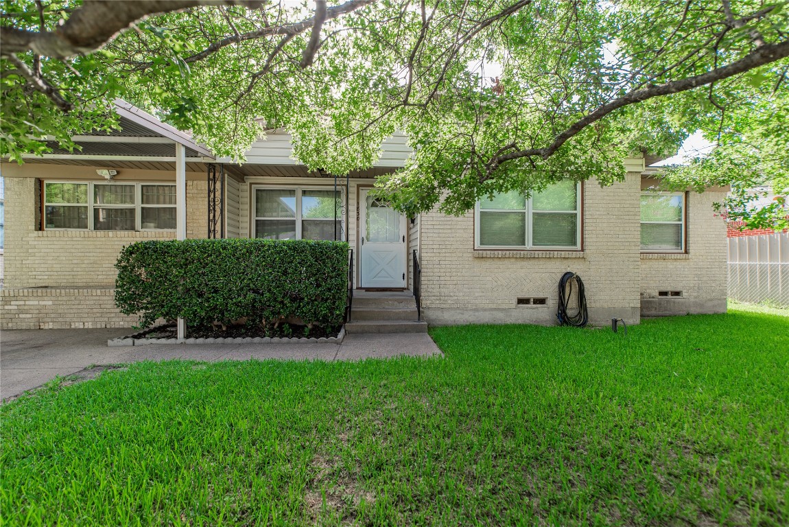 1830 Alhambra Street Dallas TX 75217
