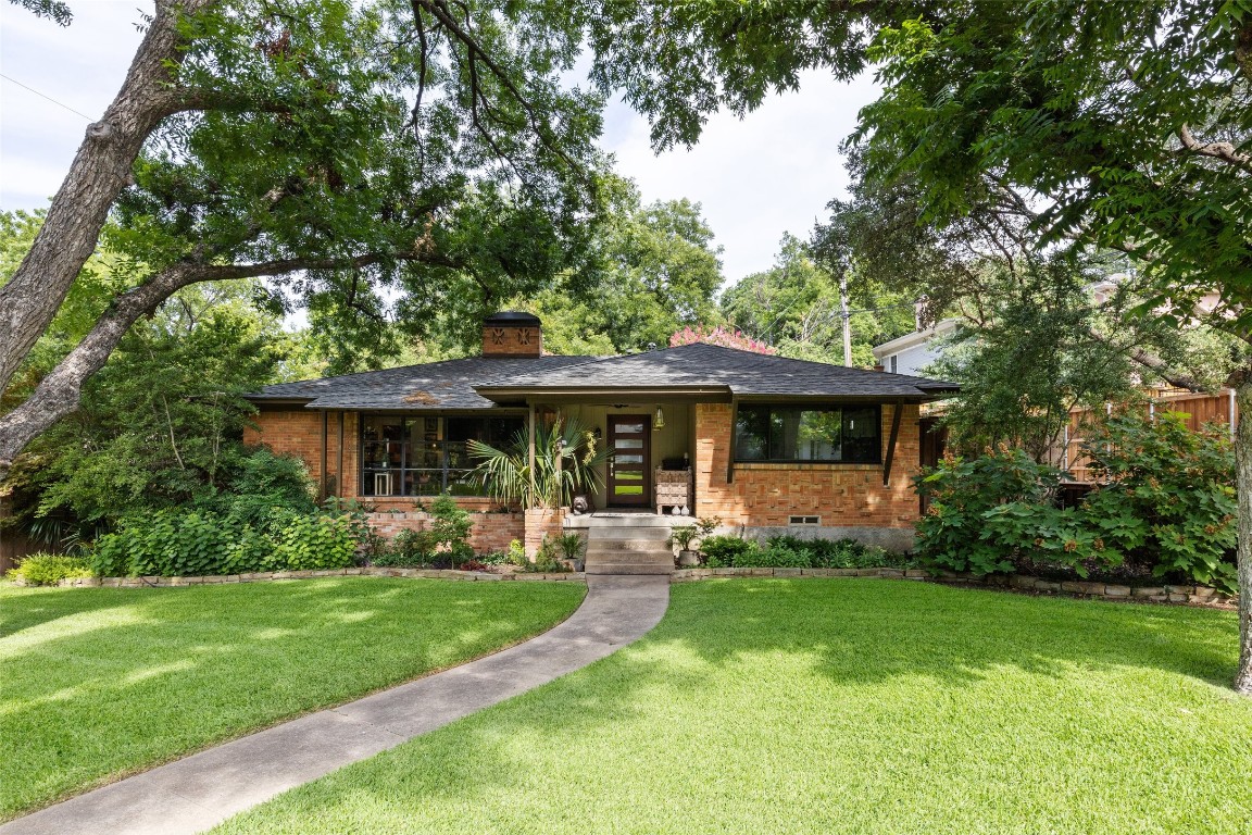 1618 Kessler Canyon Drive Dallas TX 75208