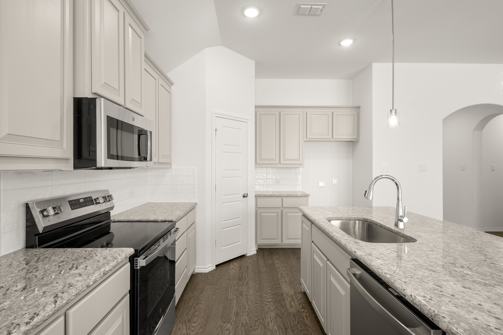 1128 Avery Road Granbury TX 76049