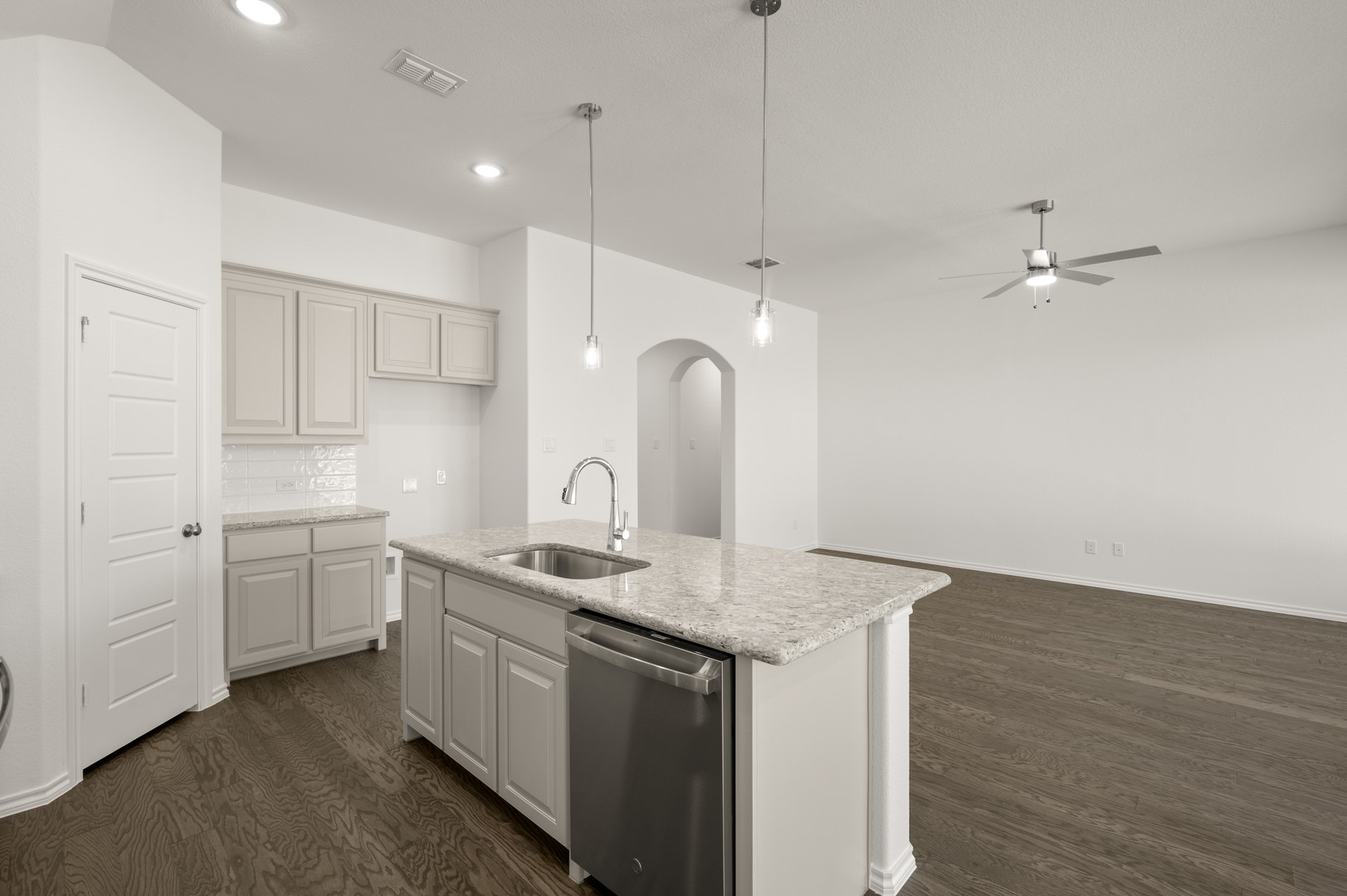 1128 Avery Road Granbury TX 76049