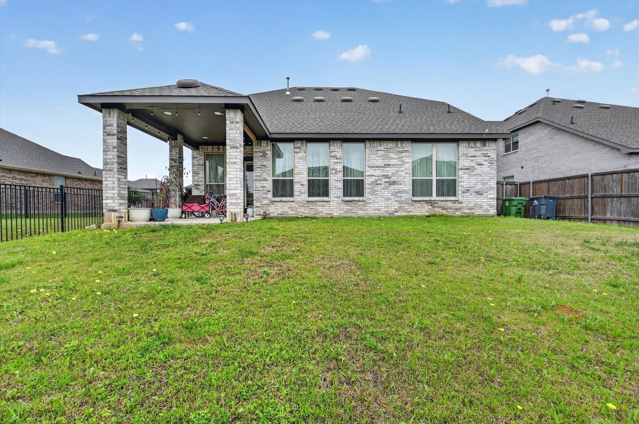 2814 Grand Lookout Lane Arlington TX 76001