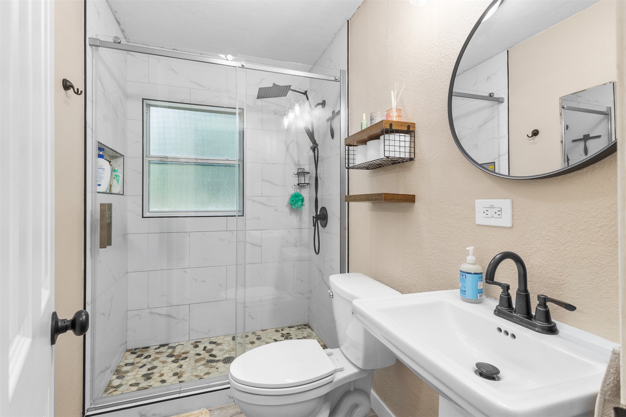 345 NW Lorna Street Burleson TX 76028