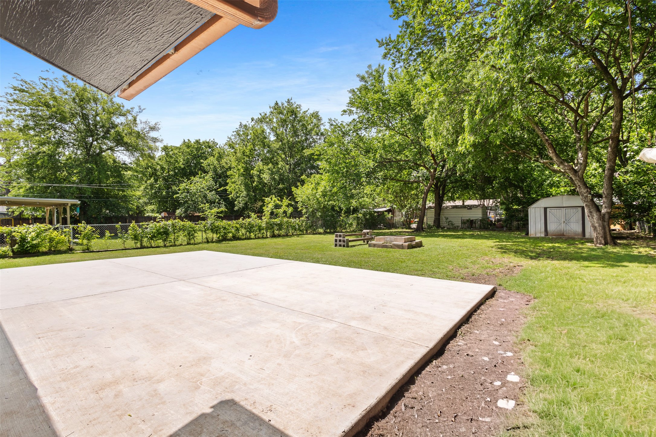 345 NW Lorna Street Burleson TX 76028