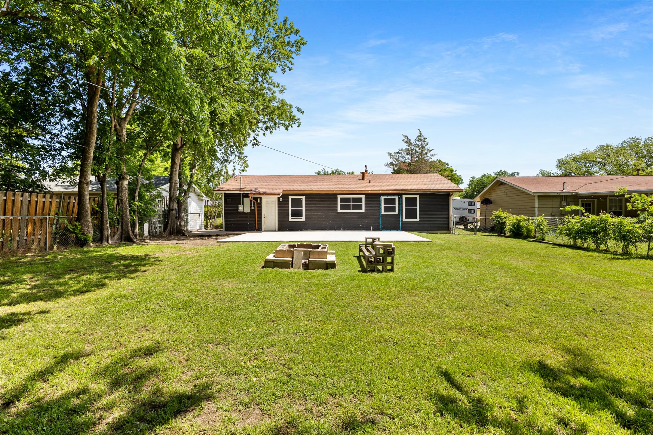 345 NW Lorna Street Burleson TX 76028