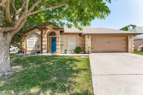 1024 Kingsley Drive Saginaw TX 76179