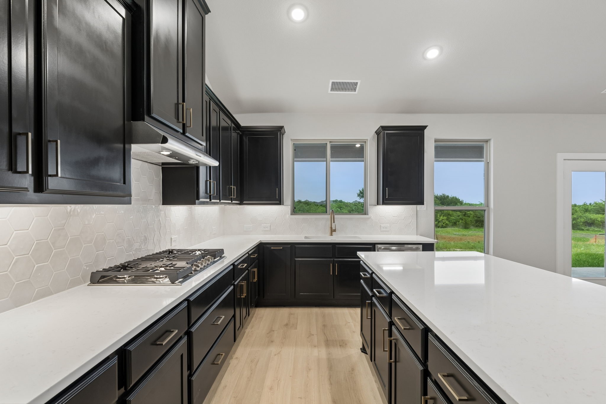 331 Wagon Trail Waxahachie TX 75165