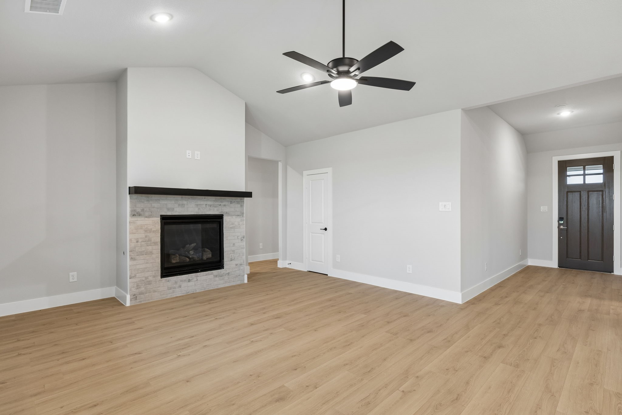 331 Wagon Trail Waxahachie TX 75165