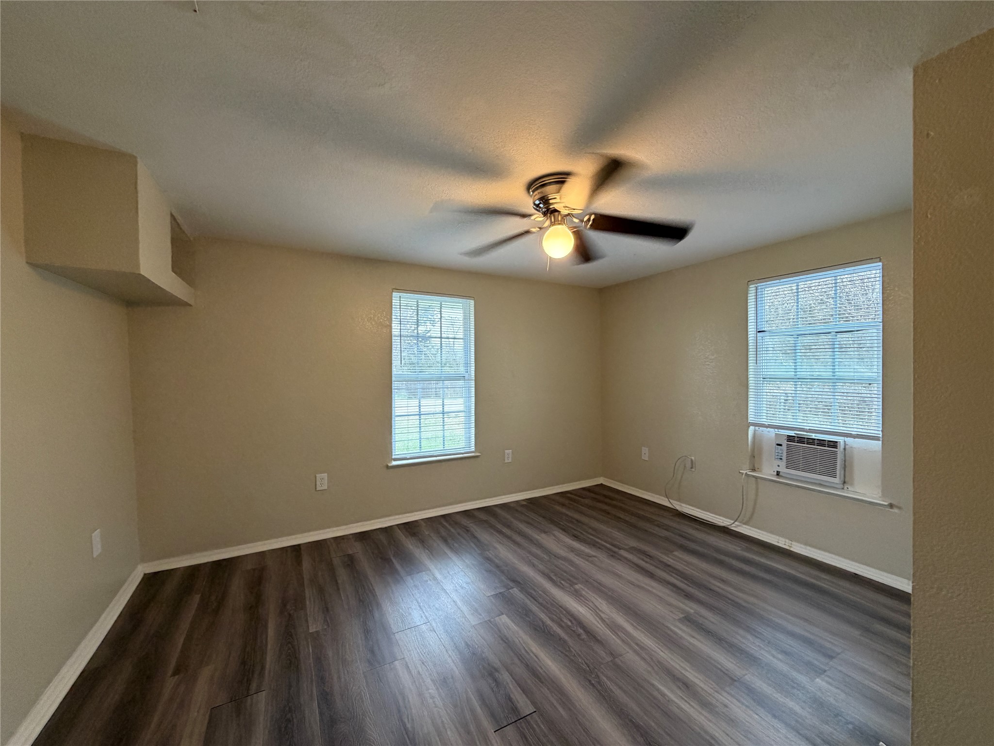203 W Nolan Street Lorena TX 76655