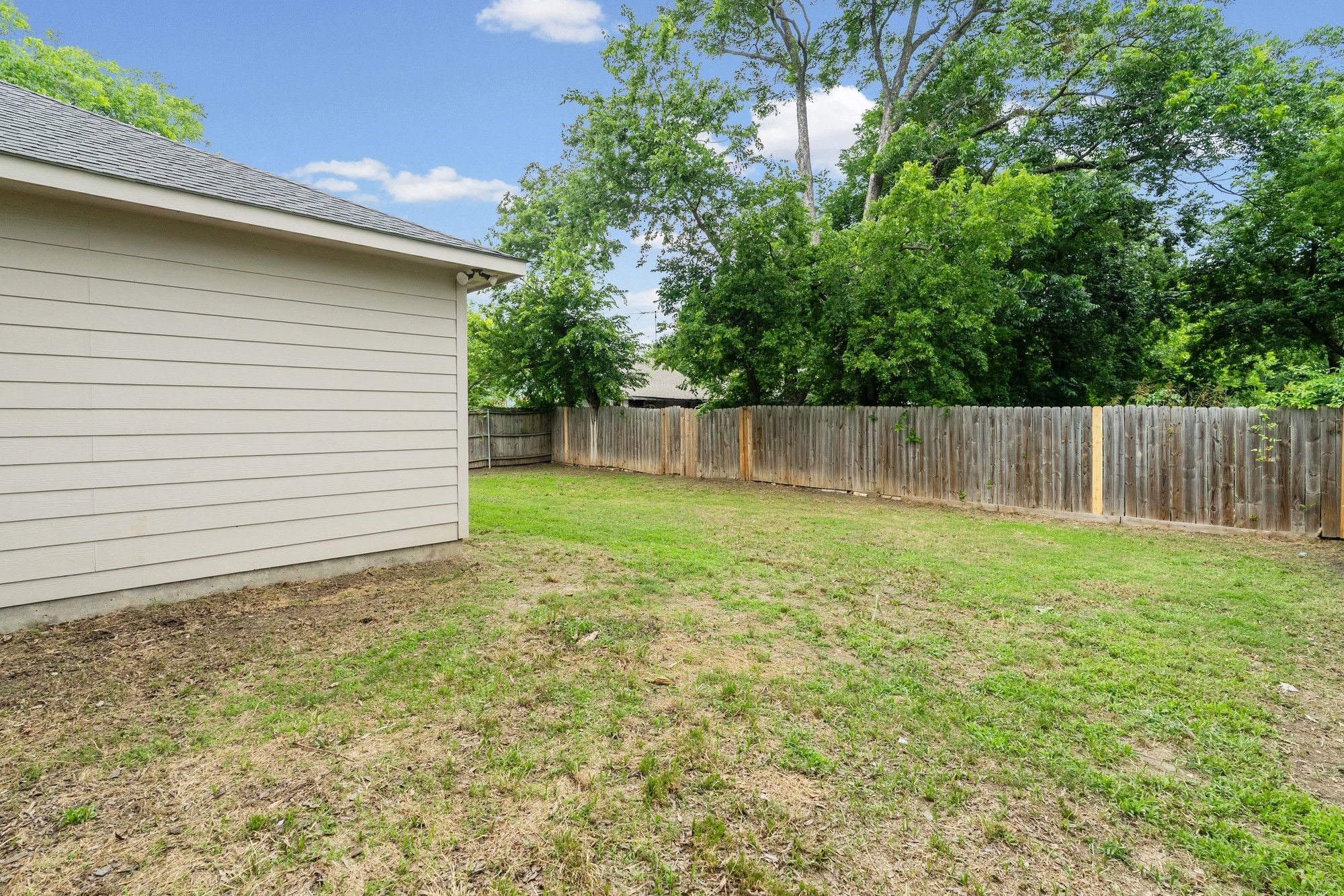 2812 Bourland Street Greenville TX 75401