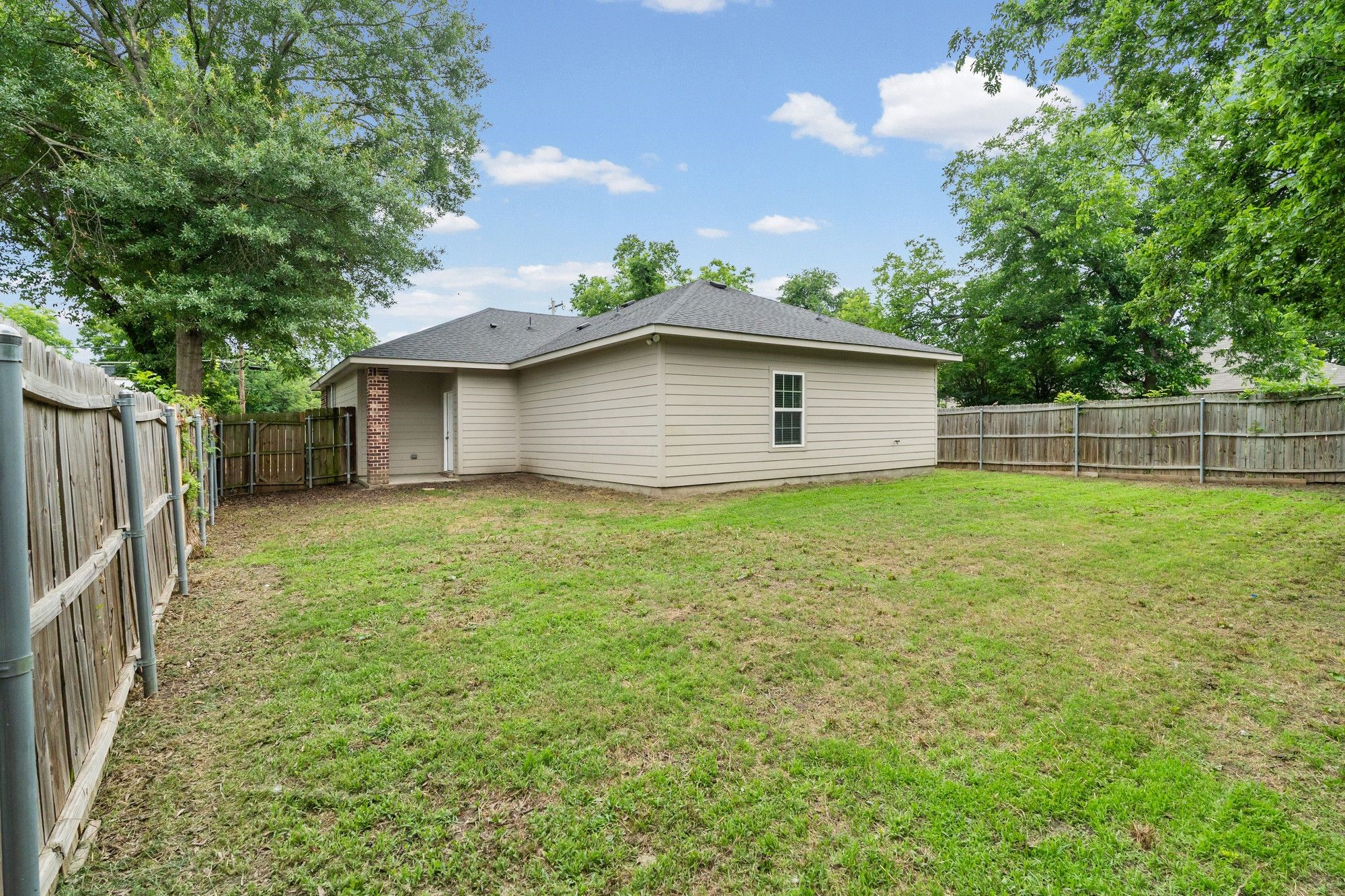 2812 Bourland Street Greenville TX 75401