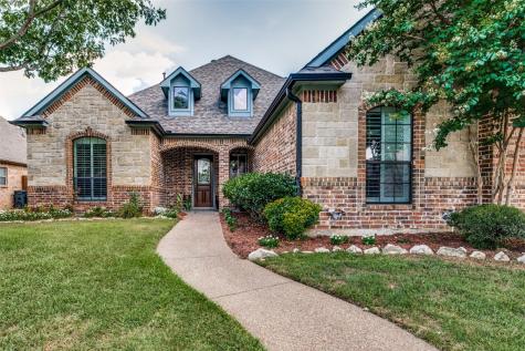 8228 Forest Glenn North Richland Hills TX 76182