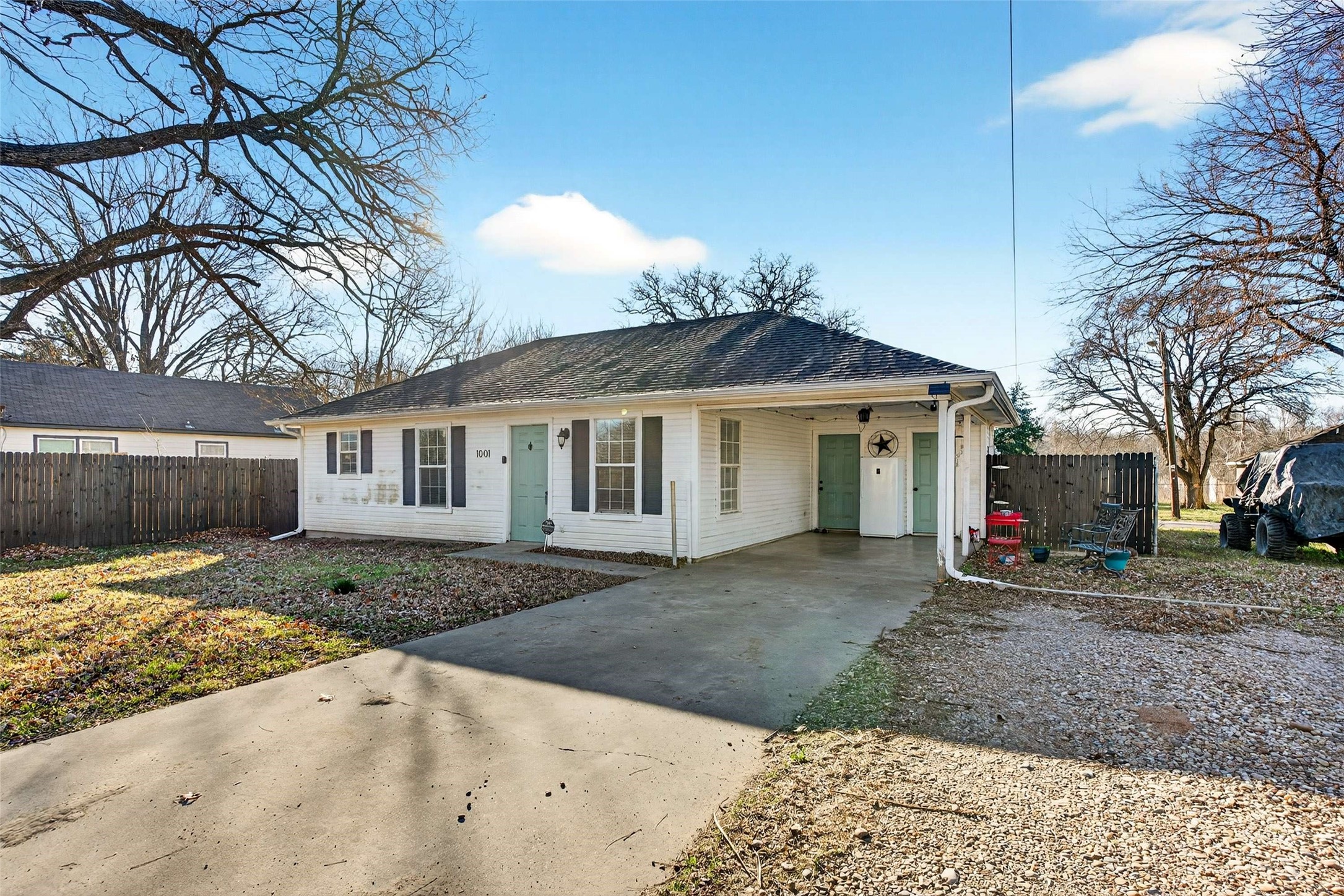 1001 S 4th Street Bonham TX 75418