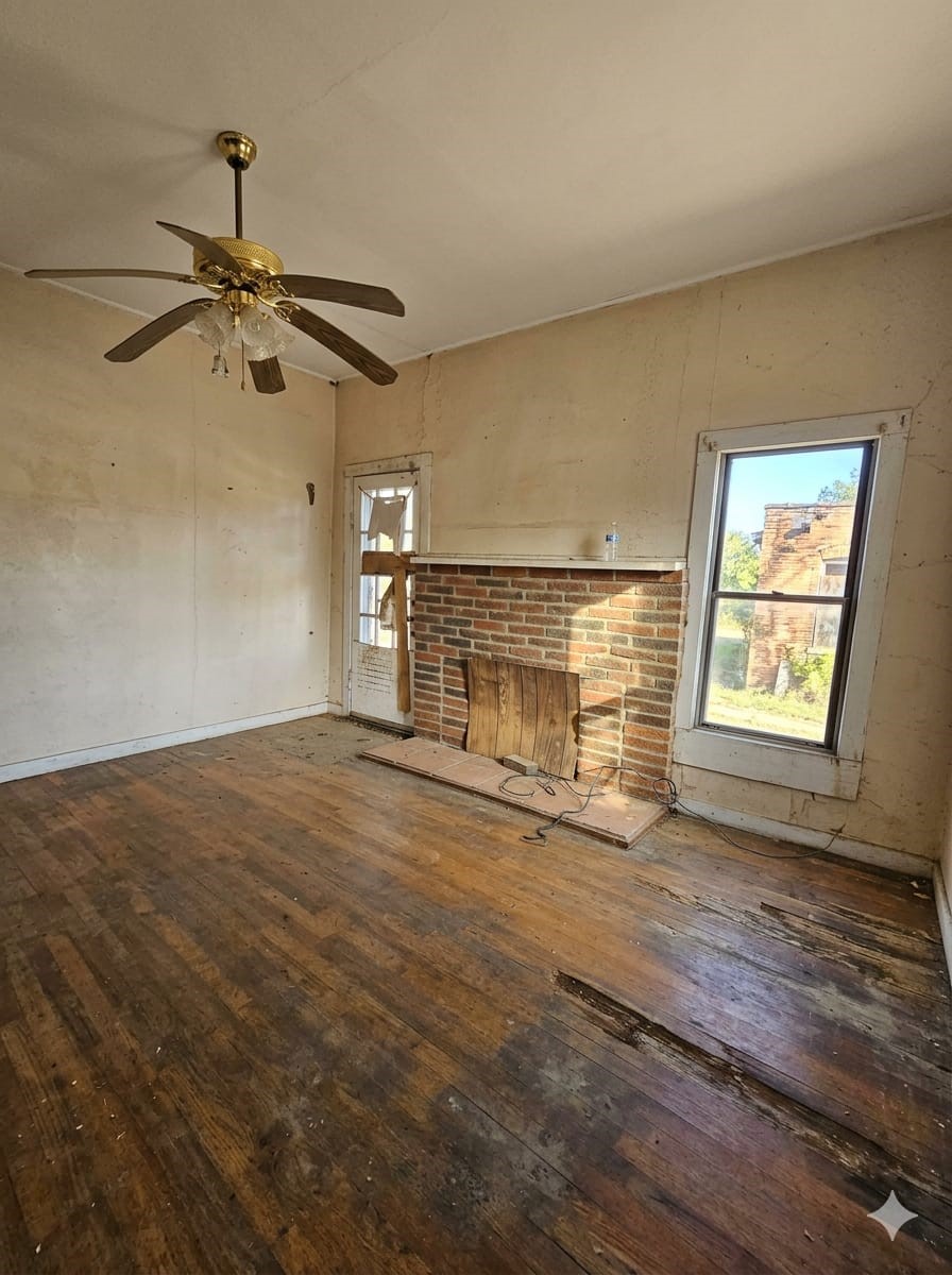 501 N Houston Street De Leon TX 76444