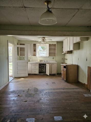 501 N Houston Street De Leon TX 76444