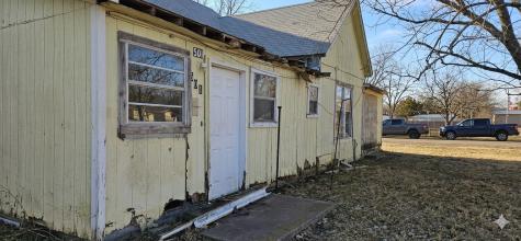 501 N Houston Street De Leon TX 76444