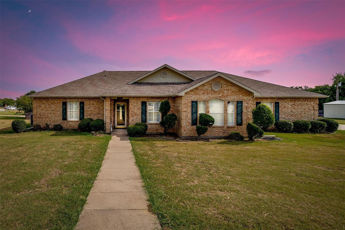 8301 Harvest Drive Grandview TX 76050