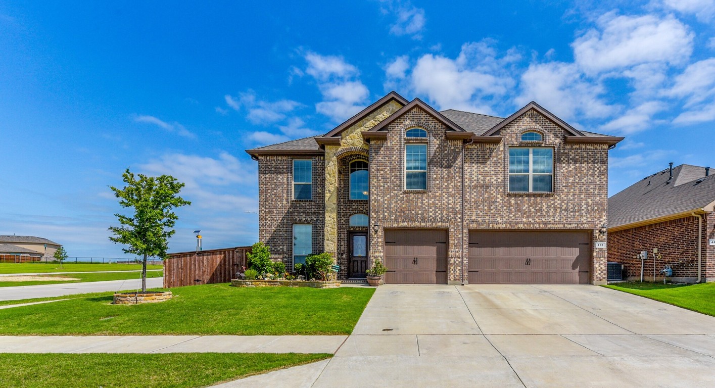 401 Bronzewood Lane Fort Worth TX 76131