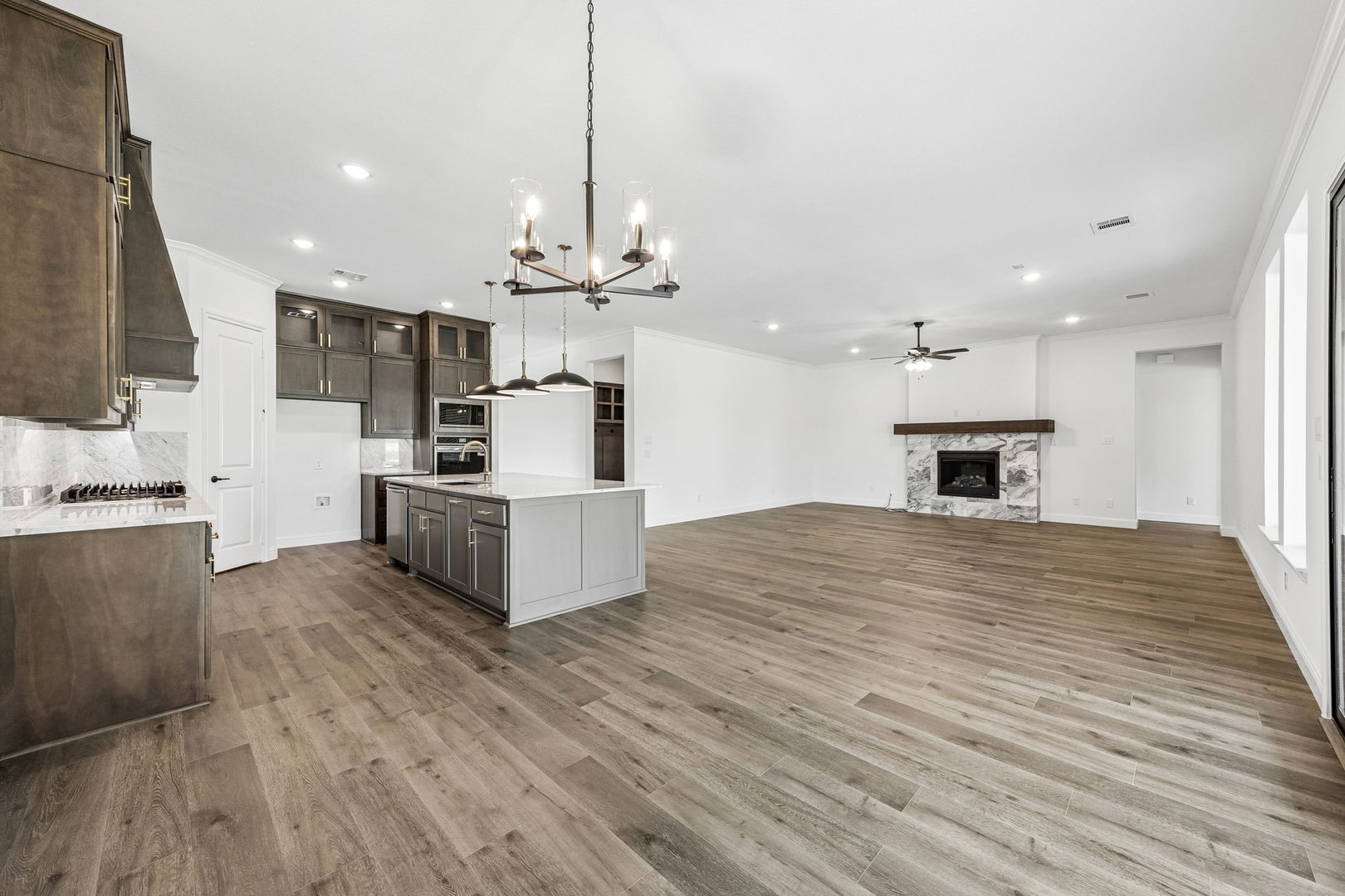 4811 Bonanza Drive Midlothian TX 76065