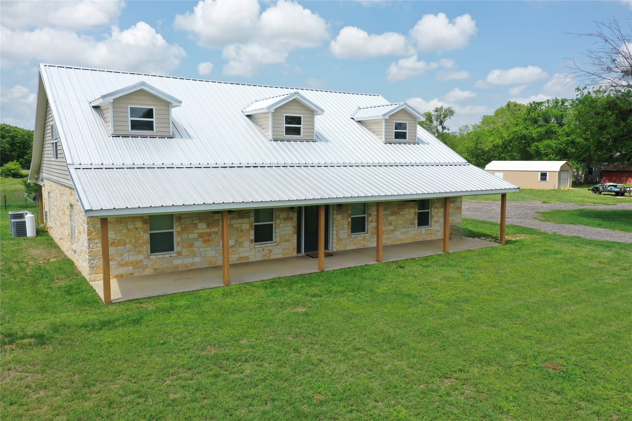 107 S Highway 14 Wortham TX 76693