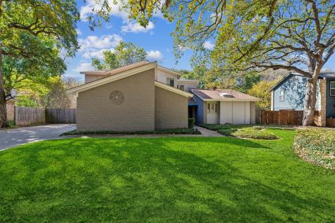 2308 Crown Colony Drive Arlington TX 76011