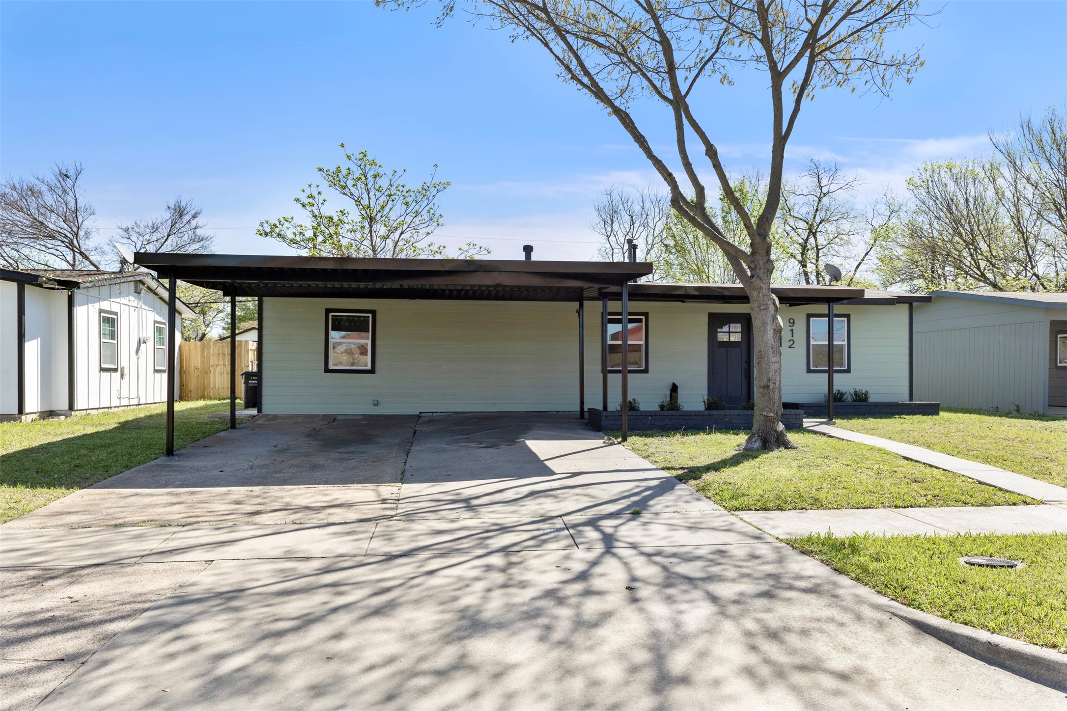 912 Wilkinson Drive Mesquite TX 75149