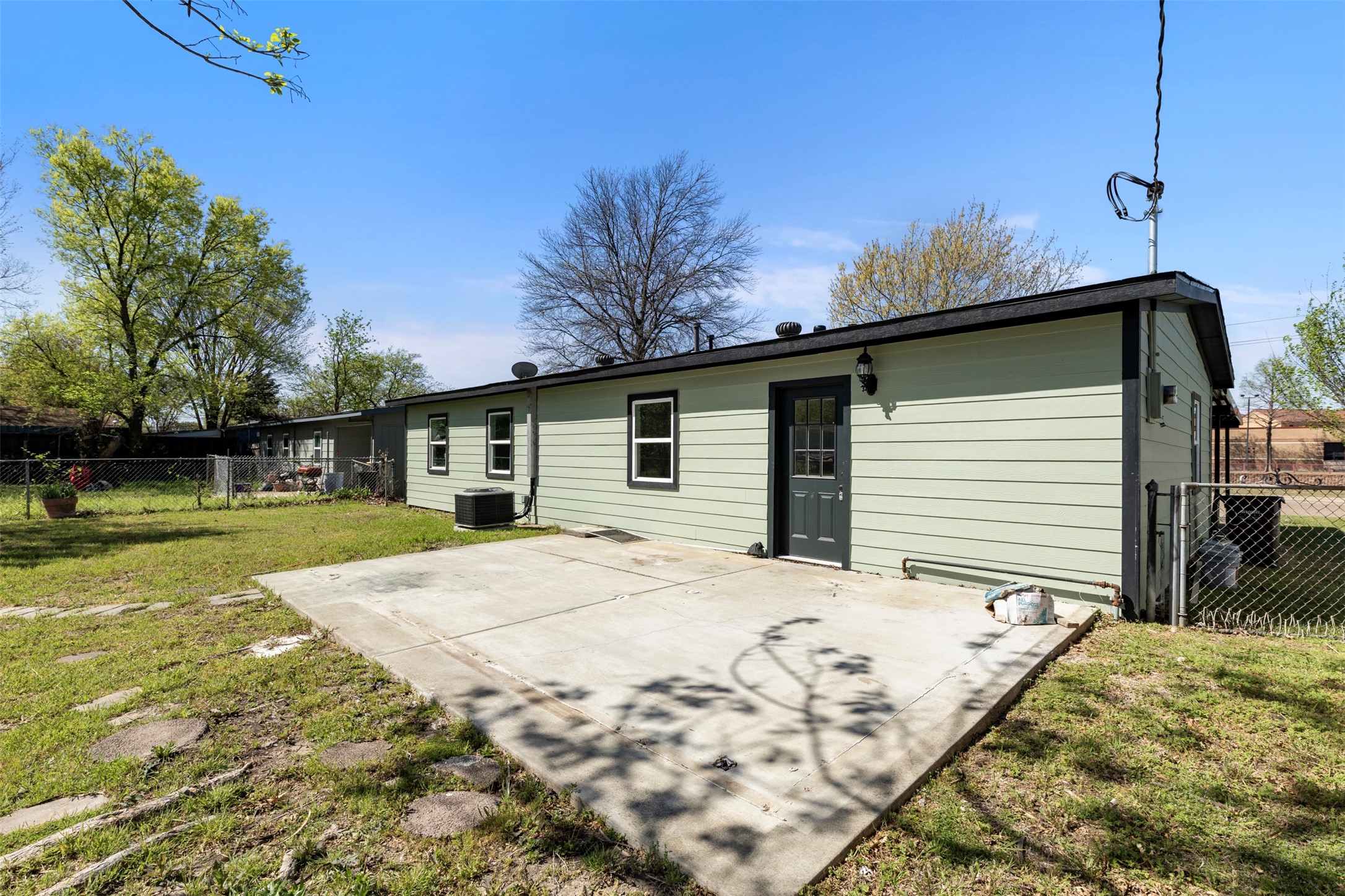 912 Wilkinson Drive Mesquite TX 75149