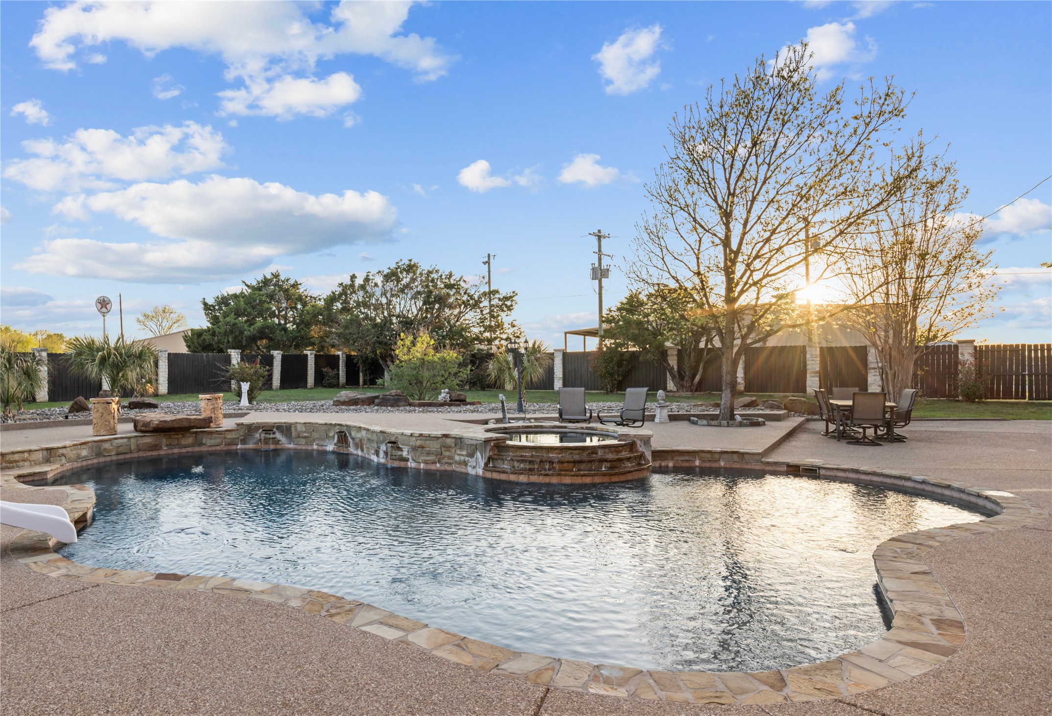 6925 Sky Road Joshua TX 76058