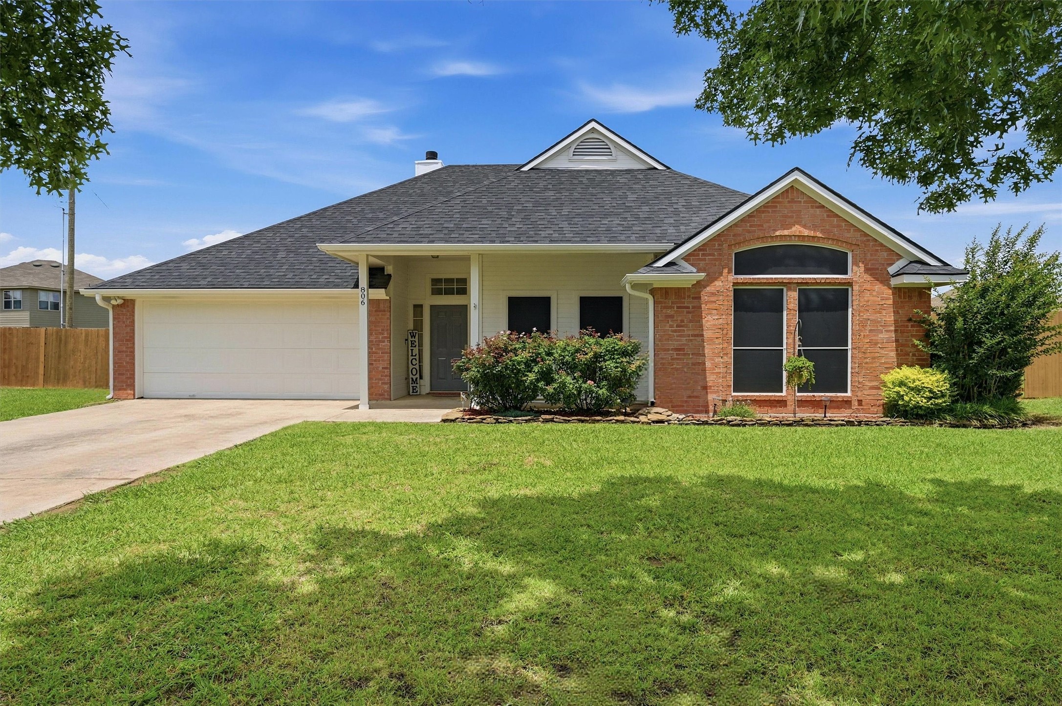 Van Alstyne TX, 806 Birch Circle