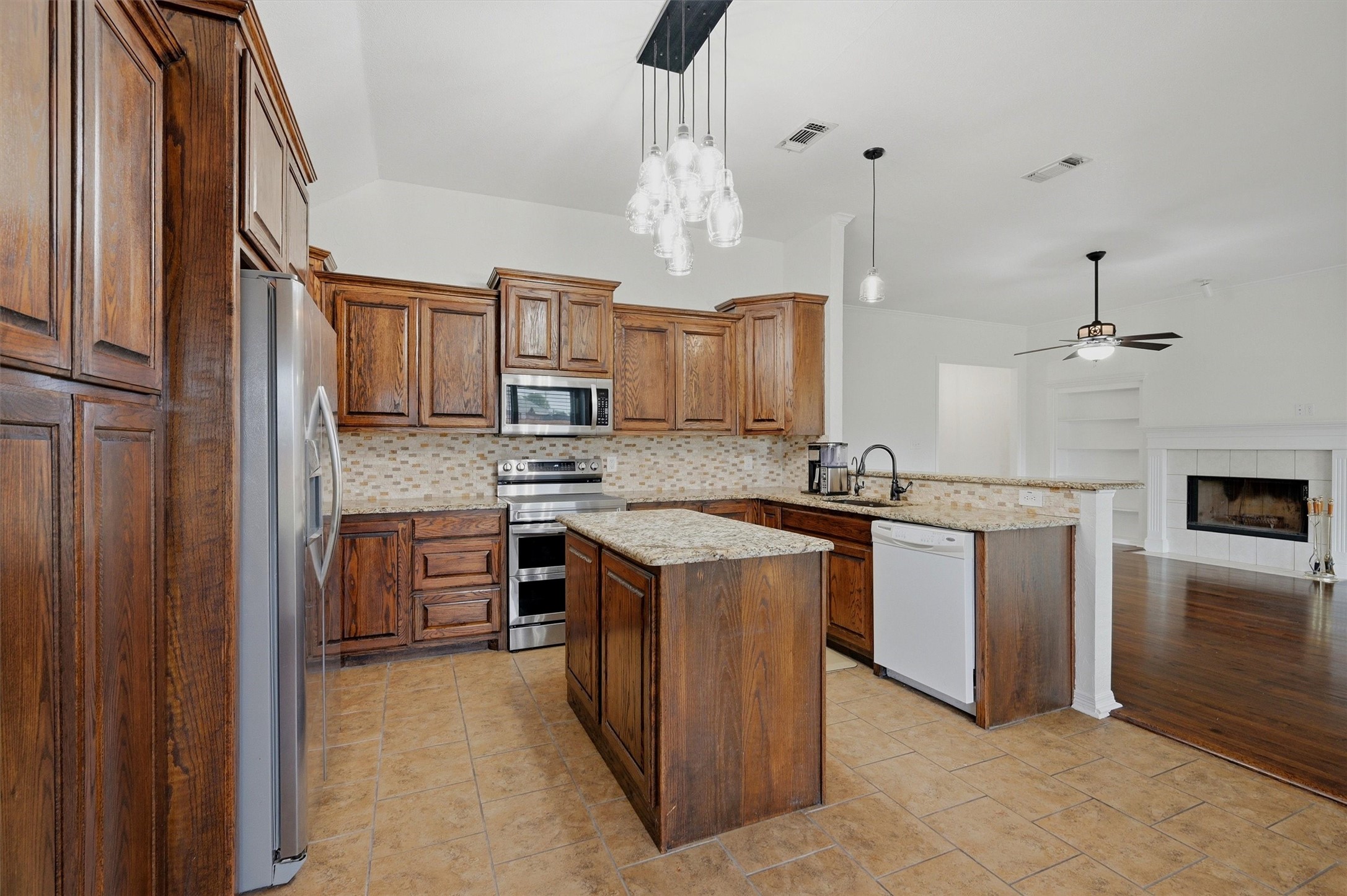 806 Birch Circle Van Alstyne TX 75495
