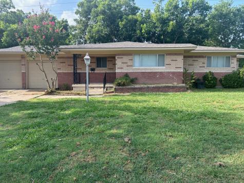 6817 Briley Drive North Richland Hills TX 76180