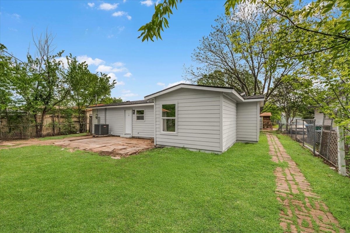 4005 Oscar Avenue Fort Worth TX 76106
