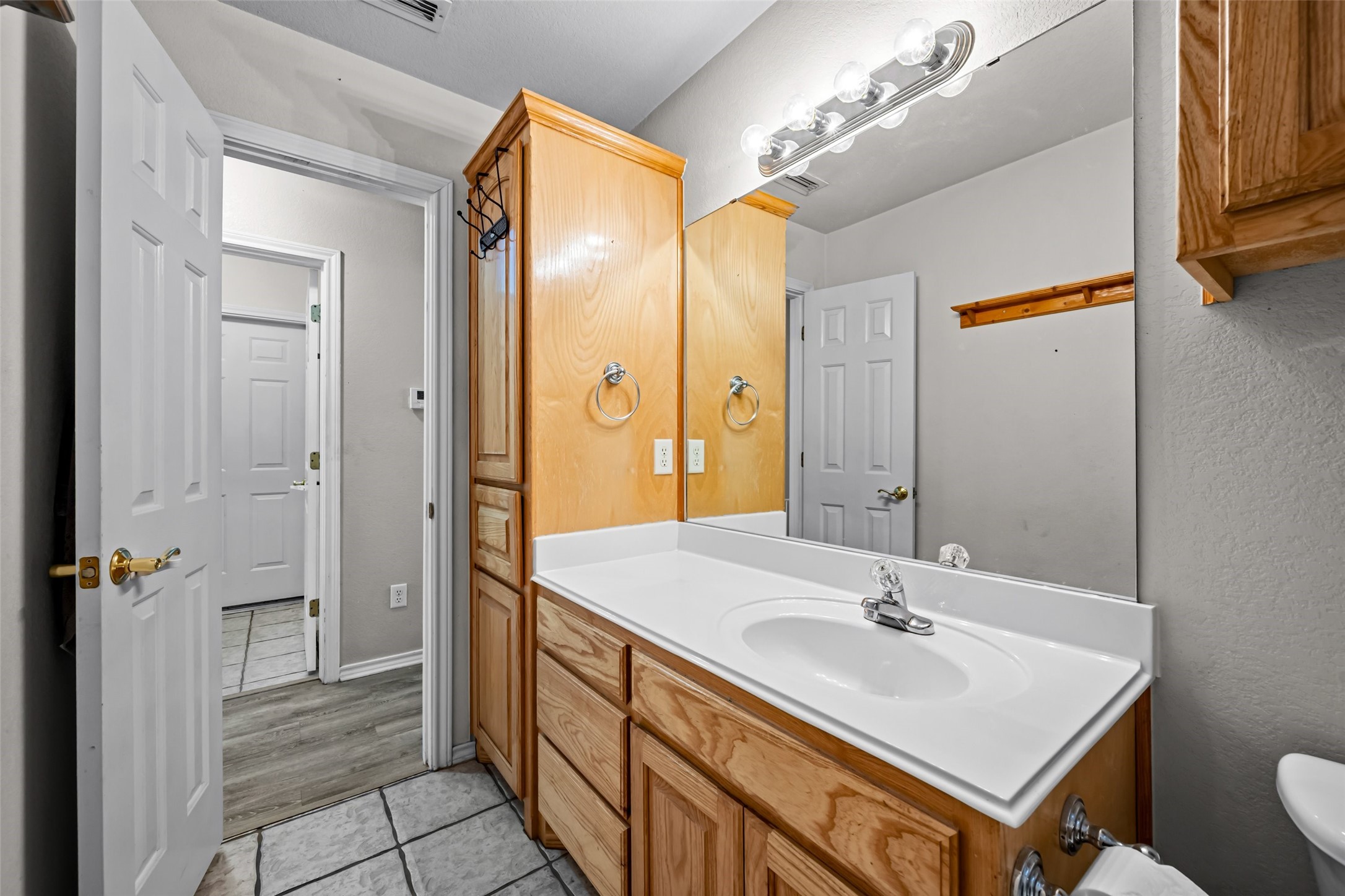 7698 Fm 920 Poolville TX 76487