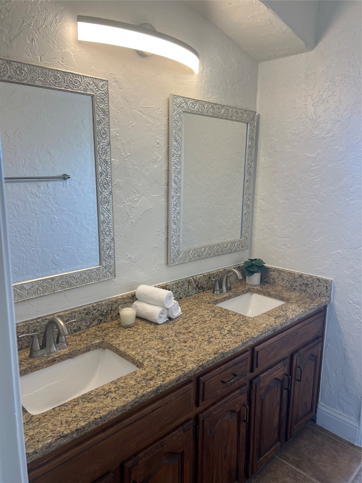 1822 Tiburon Bend Lewisville TX 75067