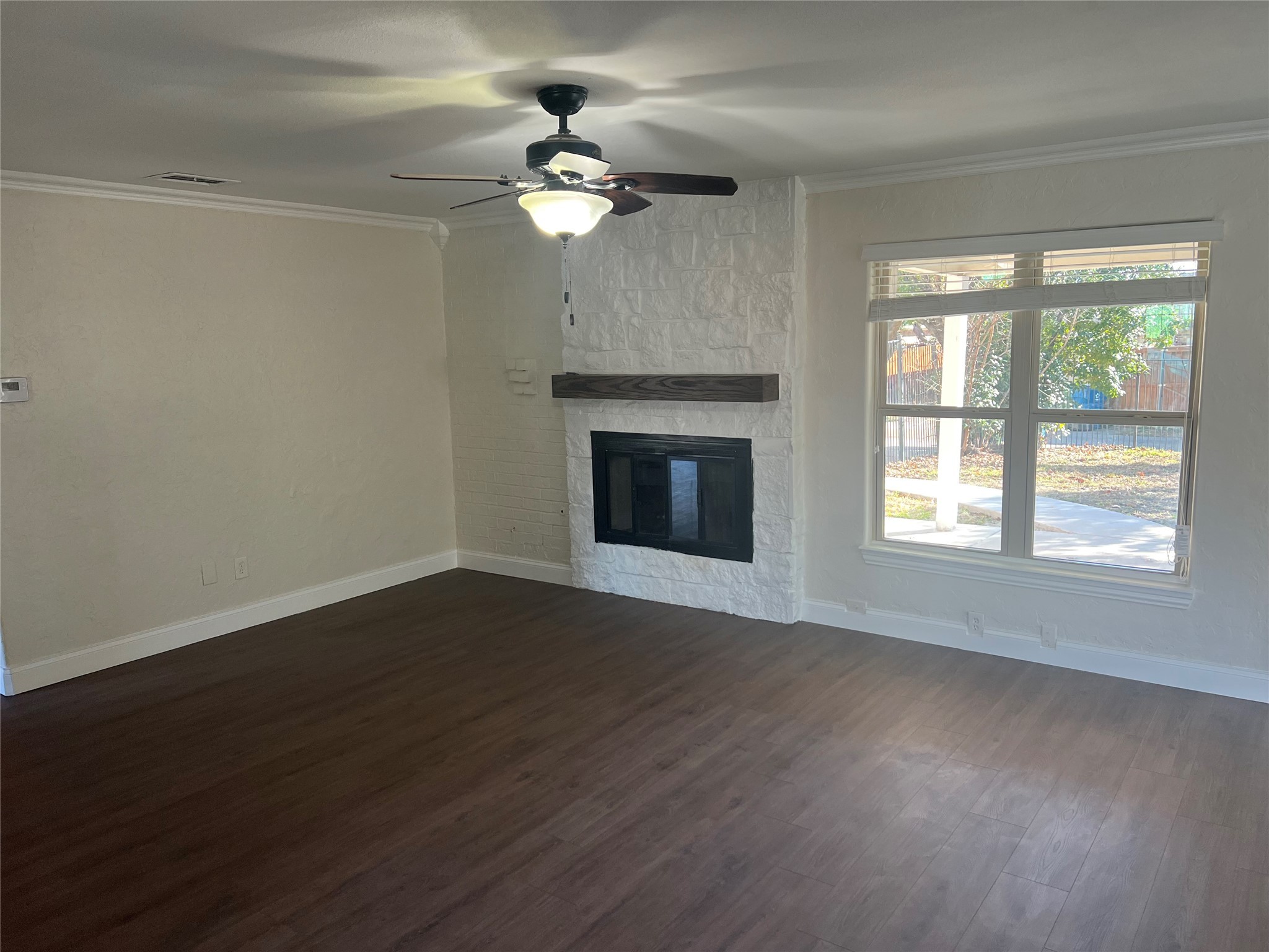 1822 Tiburon Bend Lewisville TX 75067