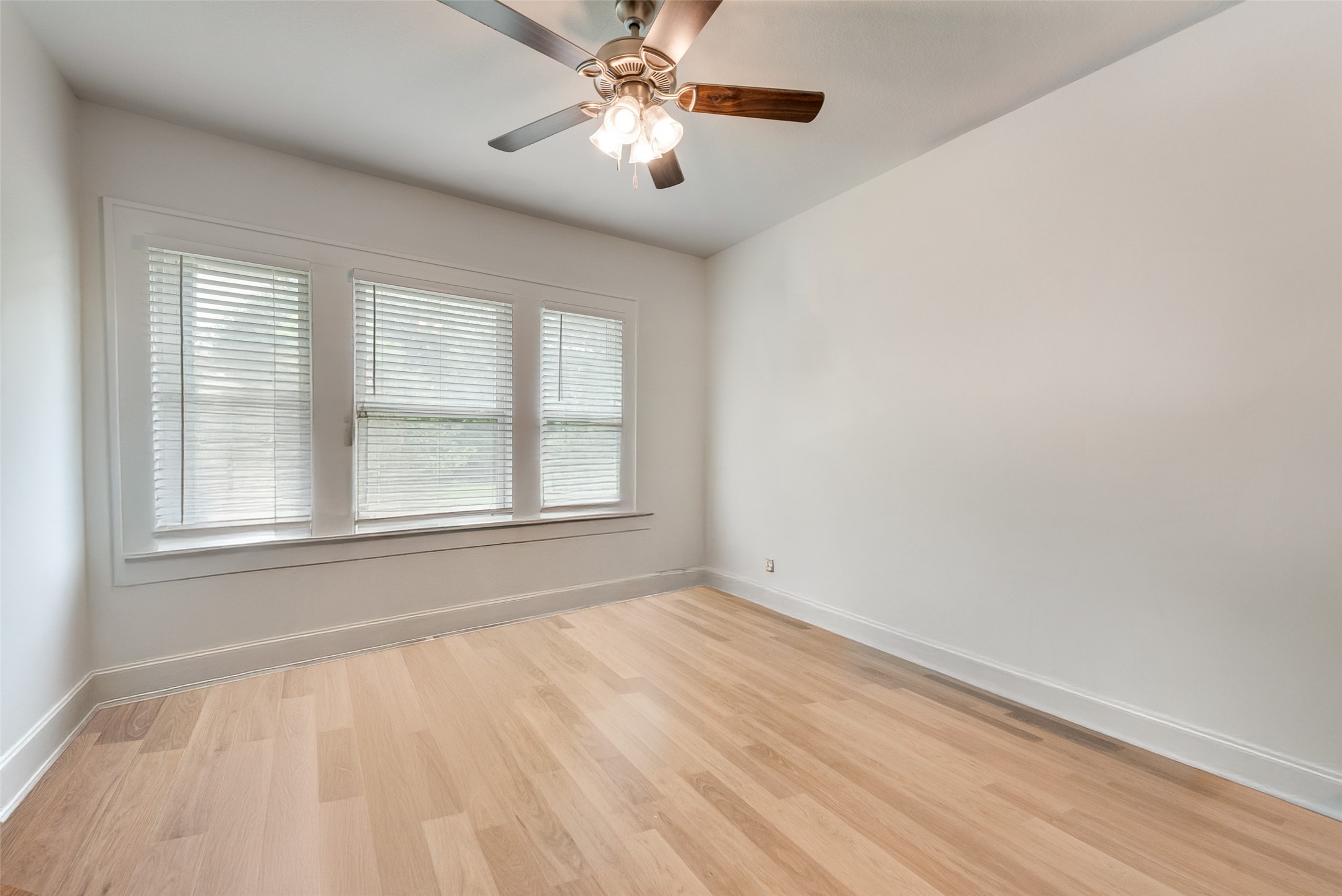 2216 Western Avenue Fort Worth TX 76107