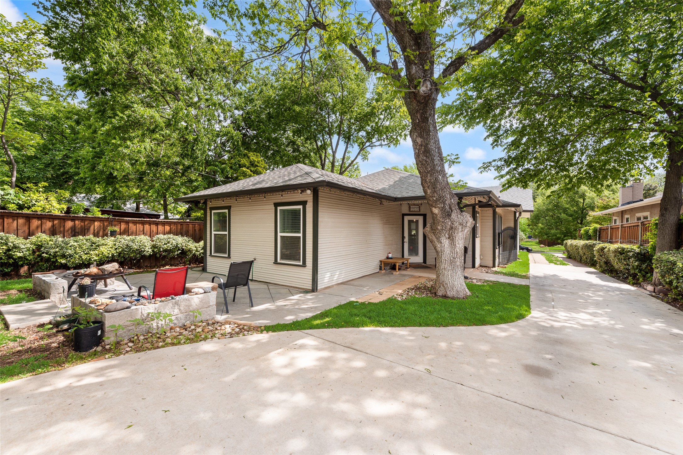 2216 Western Avenue Fort Worth TX 76107