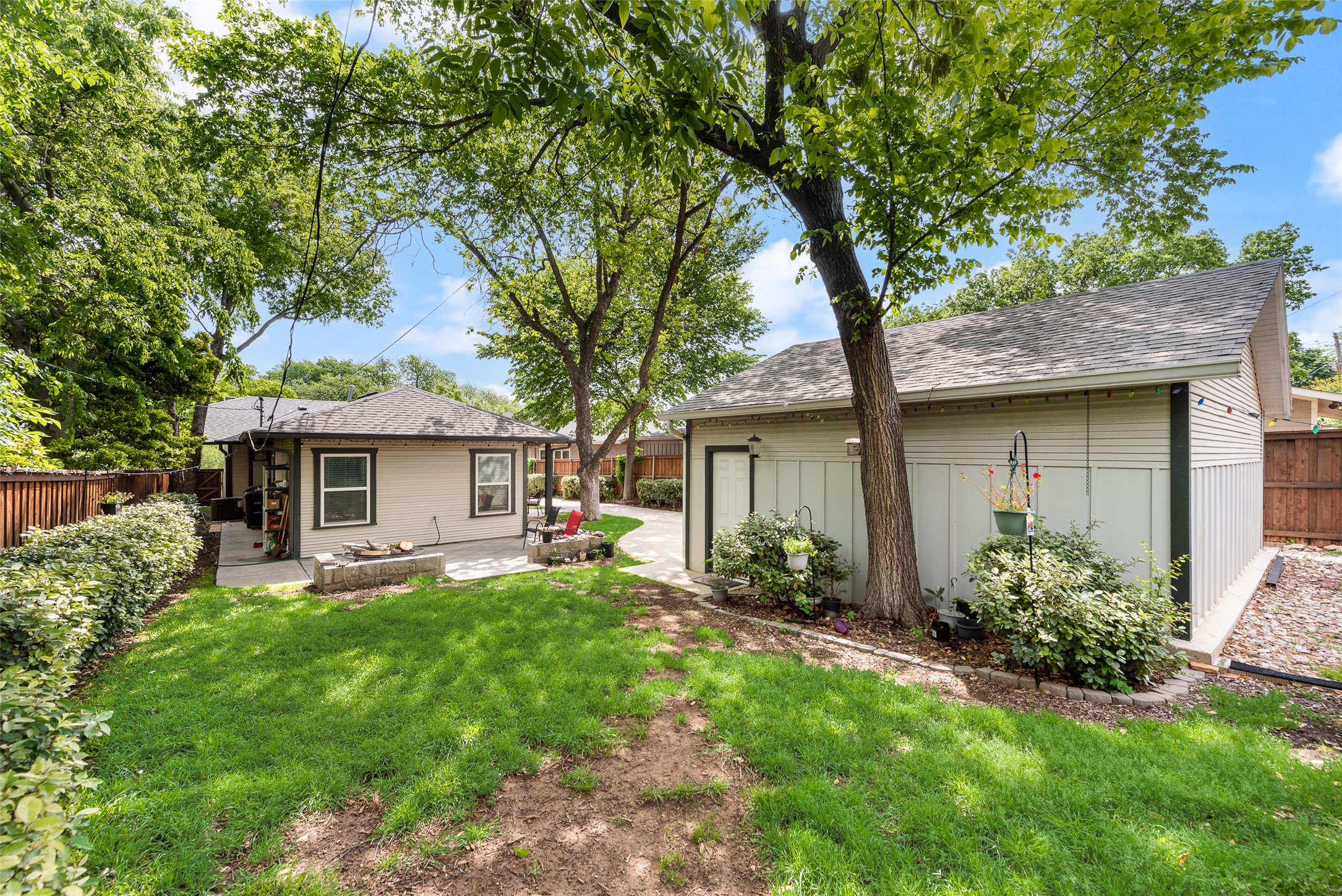 2216 Western Avenue Fort Worth TX 76107