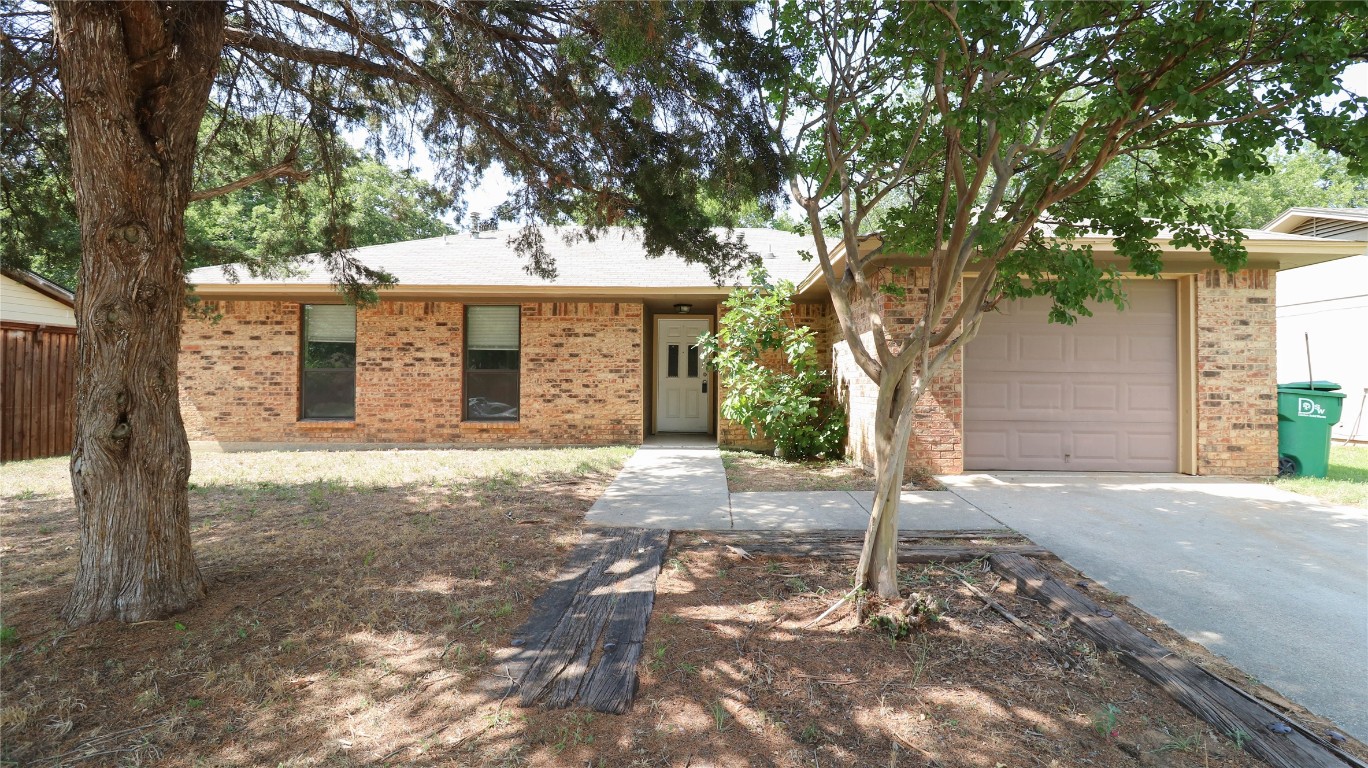 2001 Paisley Street Denton TX 76209