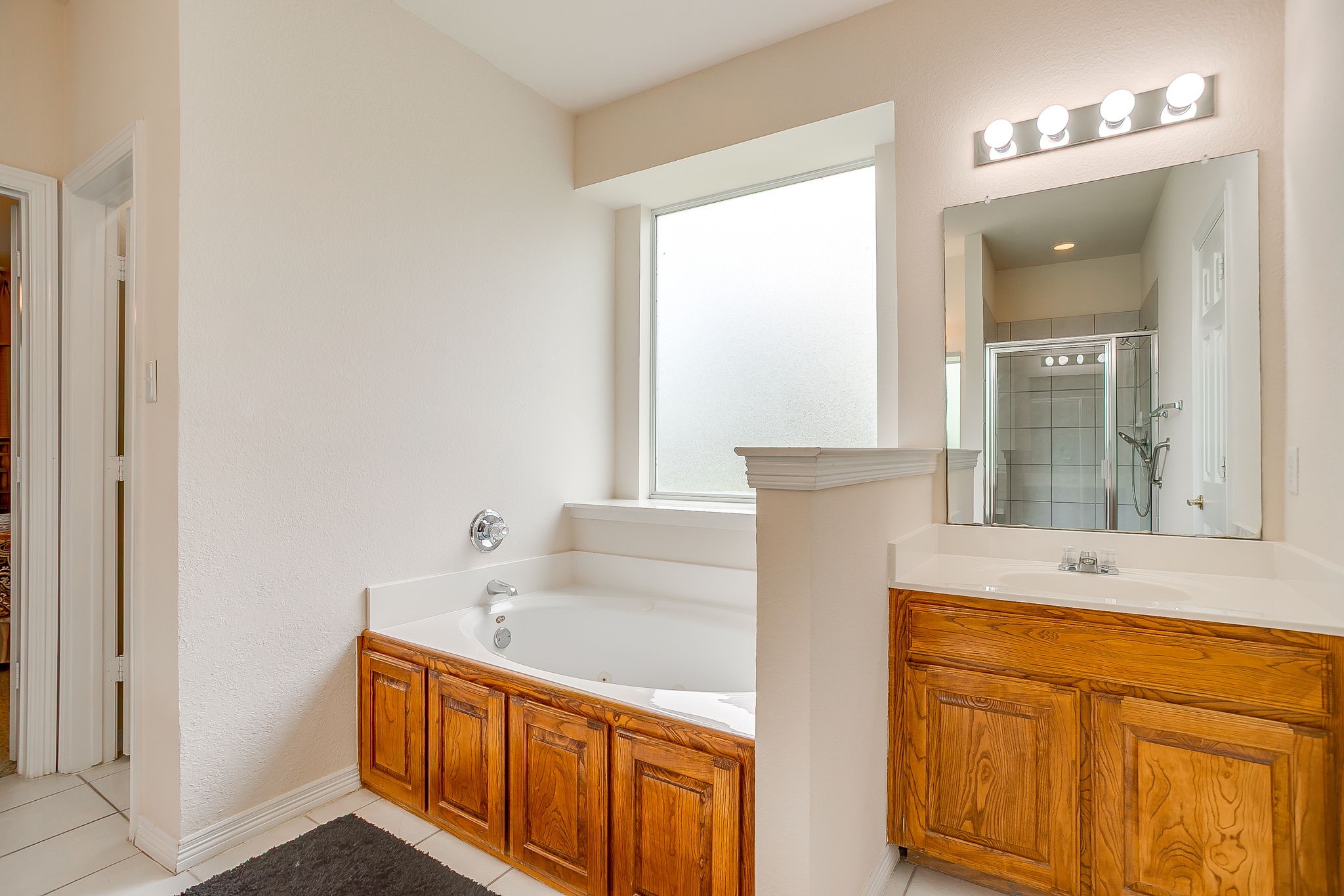 1164 Snowbird Court Benbrook TX 76126