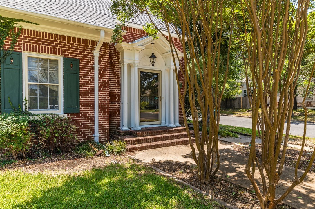 2228 Parrott Avenue Waco TX 76707