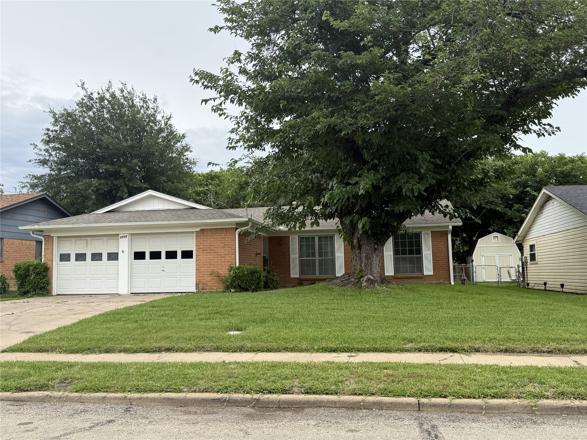 1014 Bunn Drive Irving TX 75061