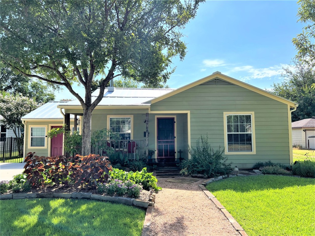 1708 Oak Street Mckinney TX 75069