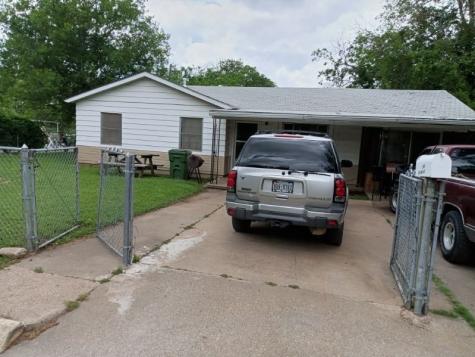 1208 E SE 2nd Avenue Mineral Wells TX 76067