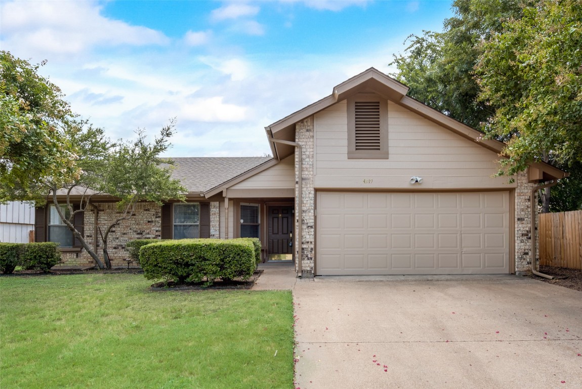 4219 Annies Lane Arlington TX 76016