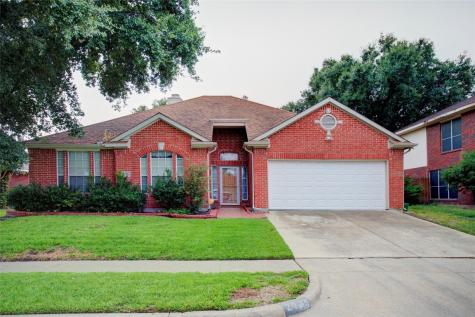 2725 White Oak Drive Grand Prairie TX 75052
