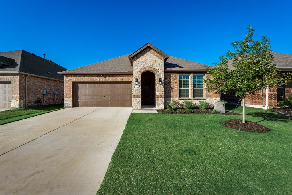 11105 Canyon Mine Drive Aubrey TX 76227
