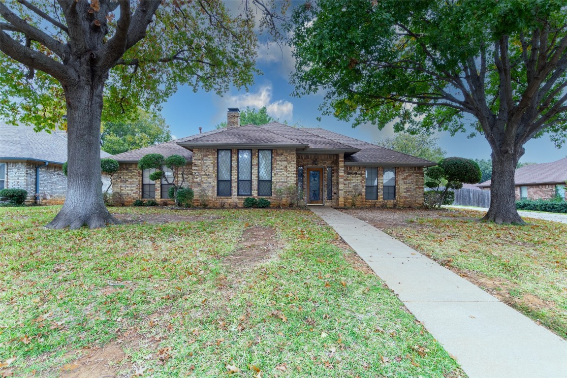 2906 Sweet Briar Street Grapevine TX 76051