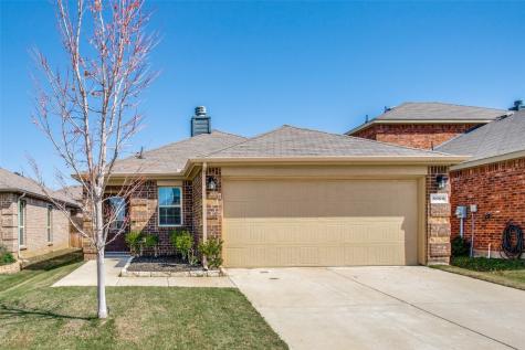 8909 Deadwood Lane Aubrey TX 76227